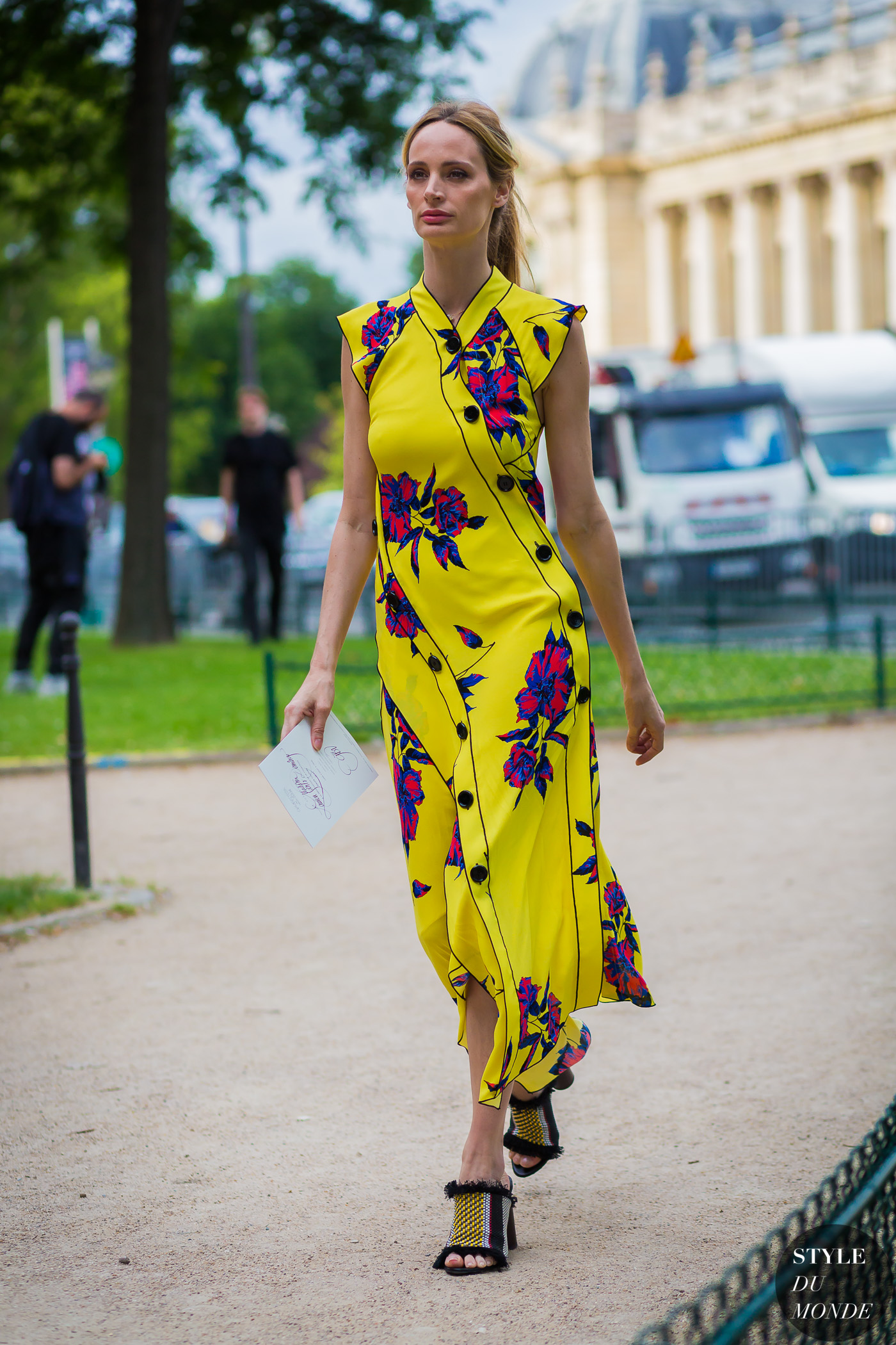 Η Lauren Santo Domingo δινει μαθηματα στυλ σε καθε της street style ...