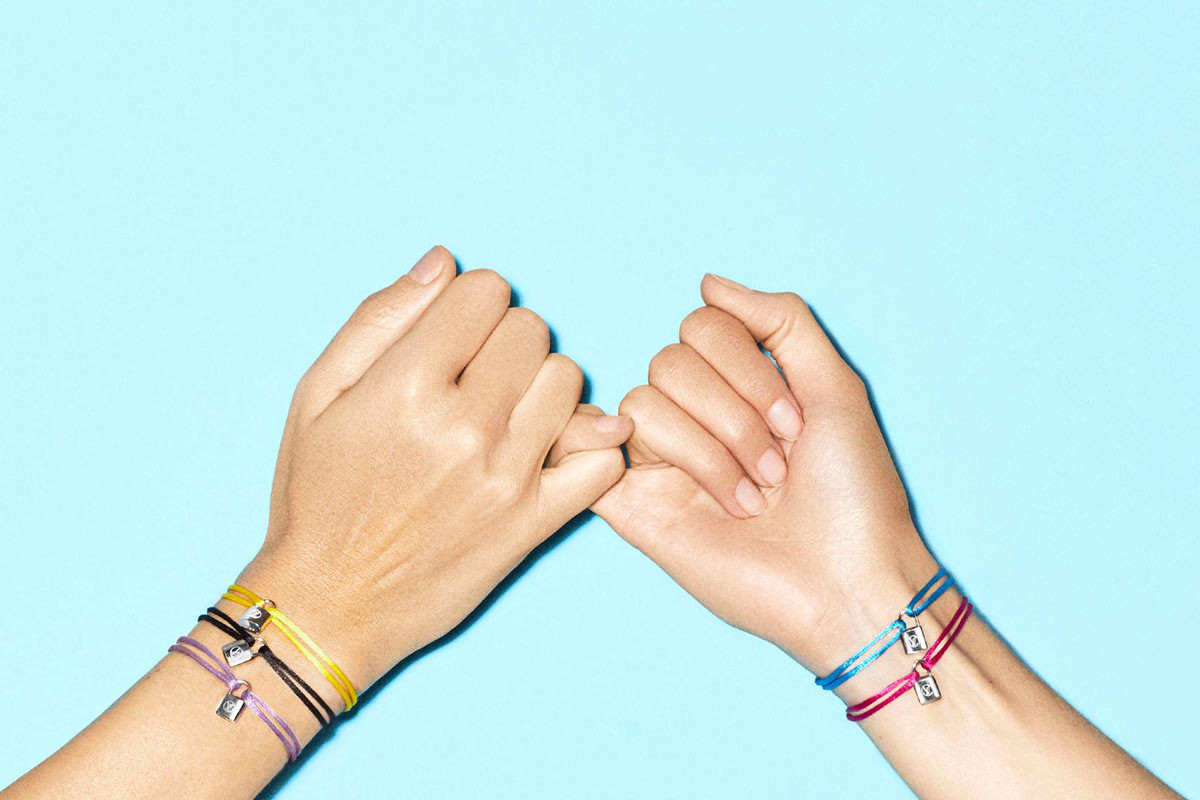 Louis Vuitton on X: Care and support for vulnerable children.  #MAKEAPROMISE with the @LouisVuitton Silver Lockit Fluo bracelet in support  of @UNICEF. More at  UNICEF does not endorse any  brand, product